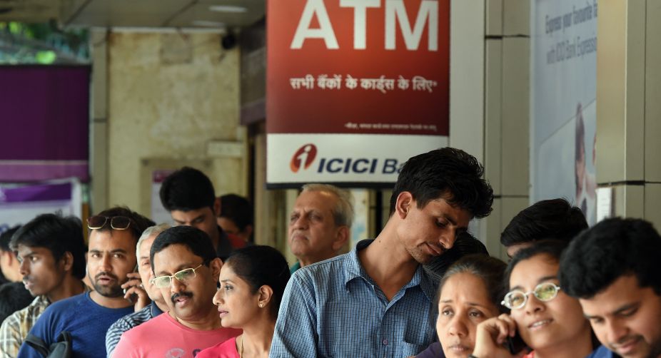 Currency shortage in UP banks, ATMs trouble people