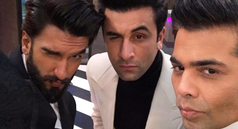 The trio pose for a selfie (PHOTO: Twitter) img