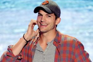 Ashton Kutcher lived in Airbnbs after Demi Moore split