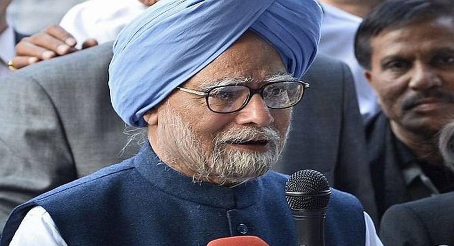 Demonetisation has hit common man, will drag GDP by 2%: Manmohan Singh