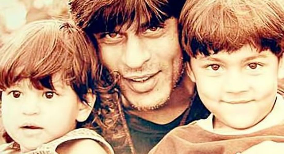 Shah Rukh Khan wins Kids’ Icon of The Year award
