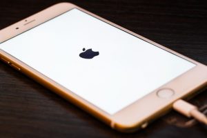 New Apple leak ‘confirms’ iPhone 8 design change