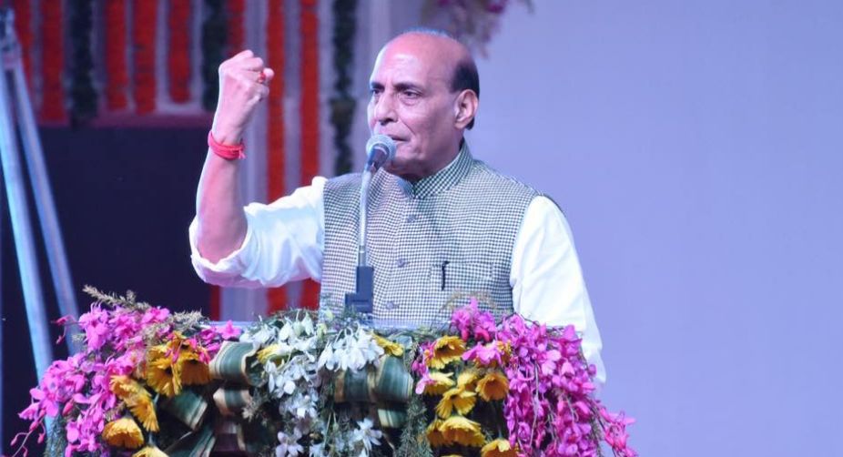 Rajnath accuses Akhilesh of shattering his father’s dreams