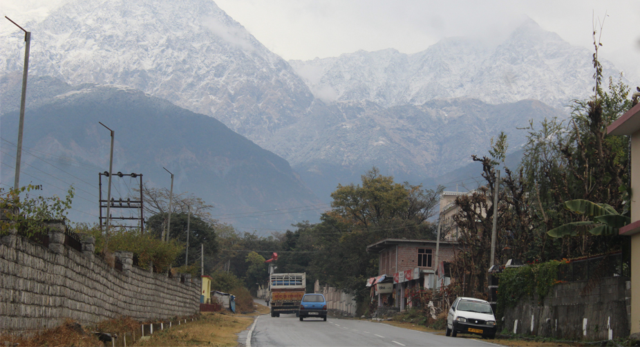 Cloud cover improves J-K temperatures, rain; snow likely