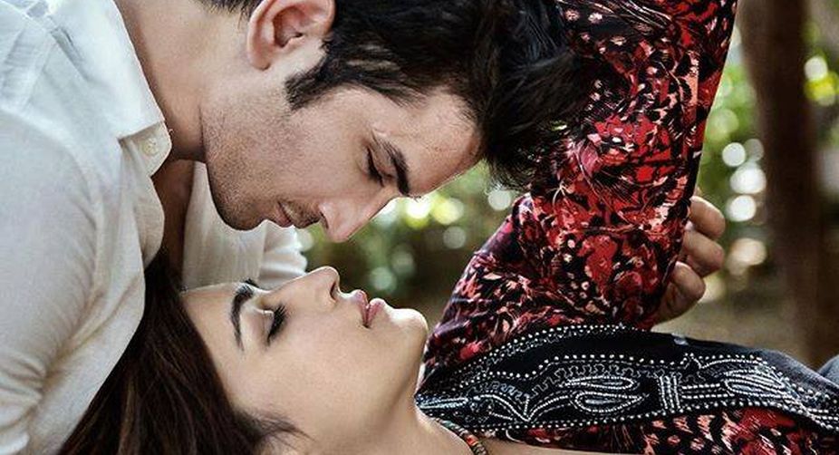 Sushant Singh Rajput and Kriti Sanon are working together in 'Raabta'. They keep sharing the updates about the film on their social sites, they are also rumoured to be dating.(Photo: Facebook) img