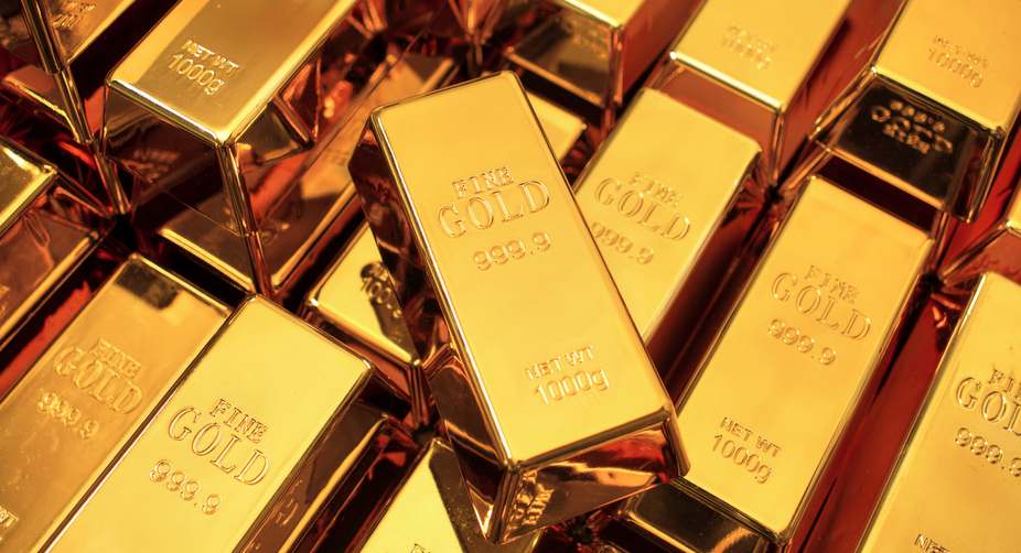 Gold extends weakness on muted demand; silver remain up