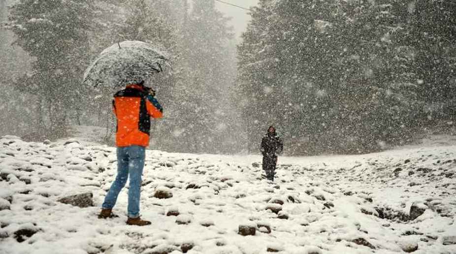 Kashmir Valley temperature drops below freezing point