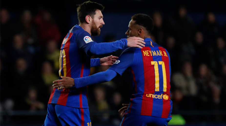 La Liga: Lionel Messi rescues point for sub-par Barcelona