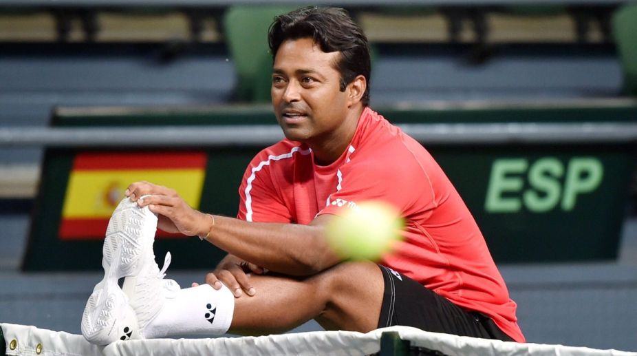 Leander Paes, Andre Sa knock out top seeds from Auckland opener