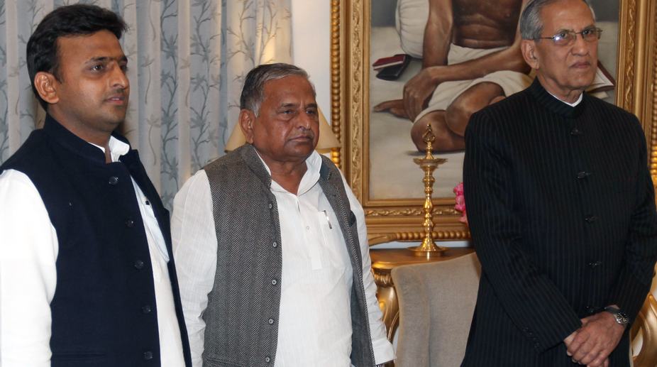 Akhilesh, Mulayam Singh Yadav seek two years time to vacate government bungalow