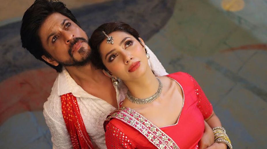 SRK’s Makar Sankranti gift is a new Garba anthem from ‘Raees’