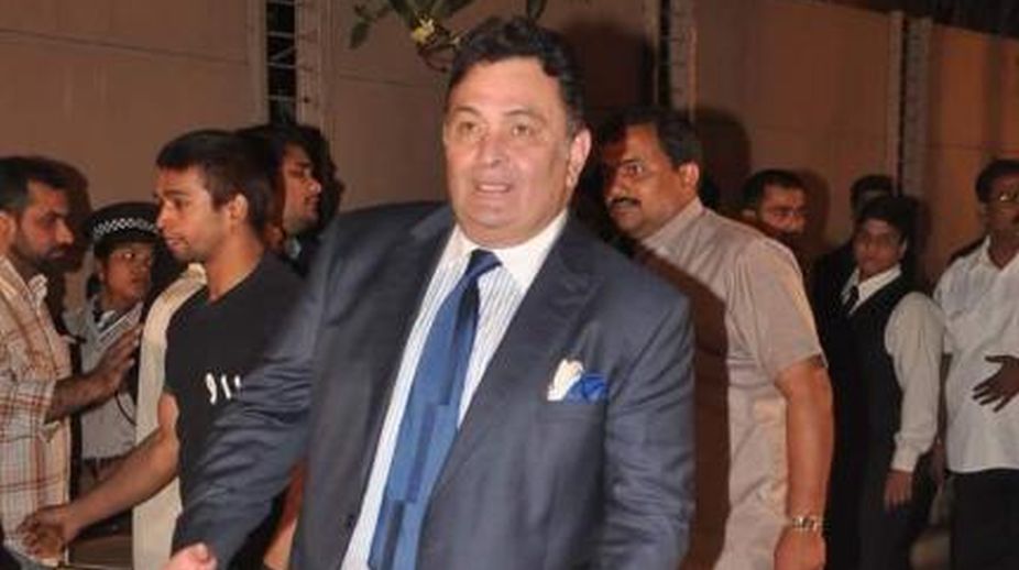 FIR filed against Rishi Kapoor for sharing ‘indecent’ post on twitter