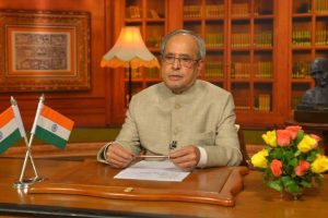 Pranab admits eyeing PM’s post, was reluctant to work under Manmohan