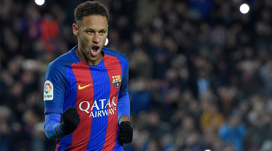 Copa del Rey: Neymar penalty gives Barcelona advantage