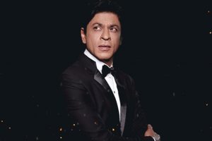 Bollywood wishes King Khan SRK on his 52nd birthday