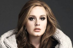 Adele freaks out over a mosquito mid-concert