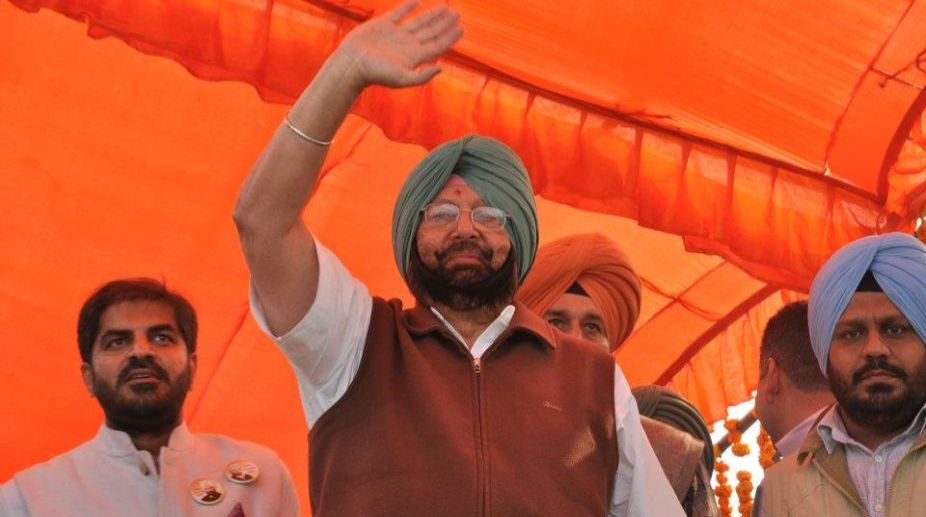 Captain Amarinder promises to free Sikhs languishing in jails