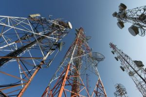 Telecom service revenue drops