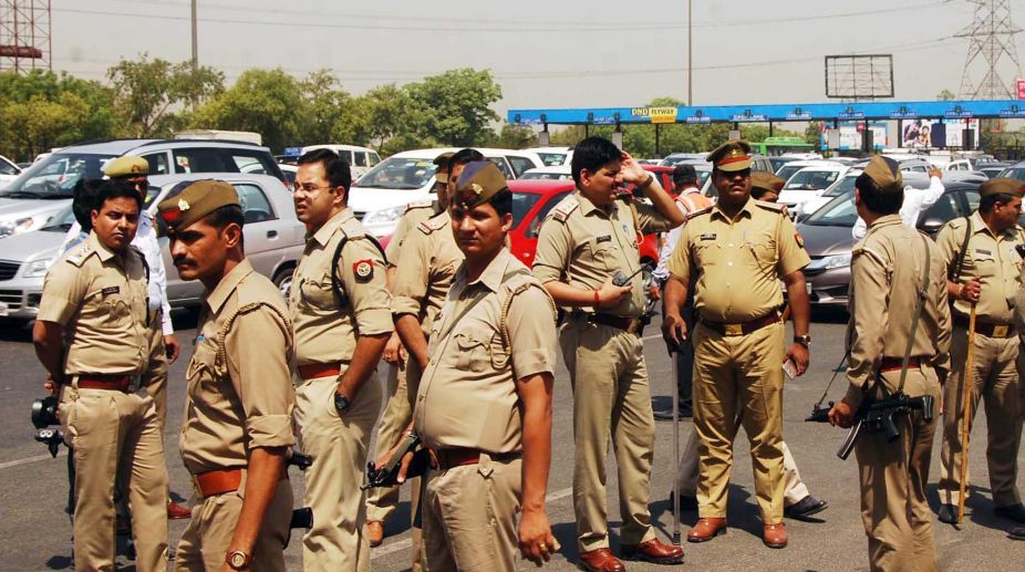 Armed criminals attack Haryana Police team, free murder accused