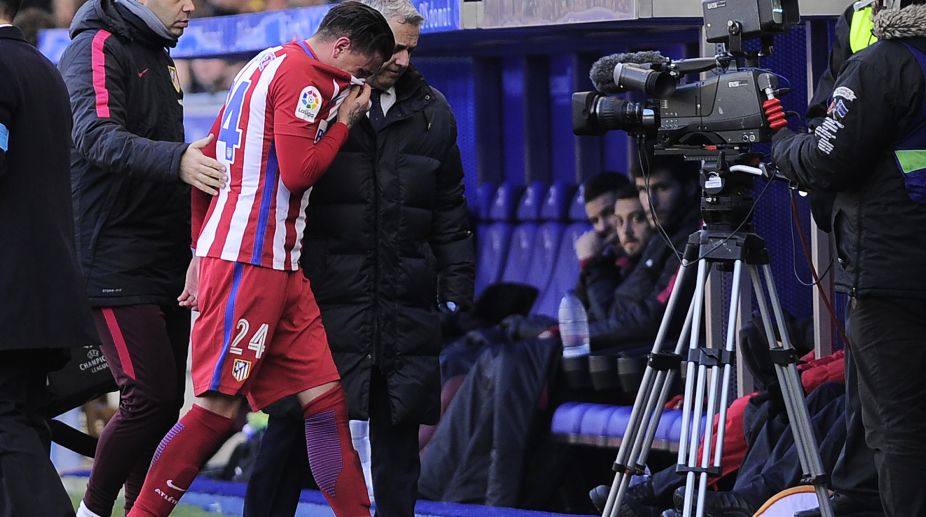 Atletico’s Gimenez out for two weeks with injury