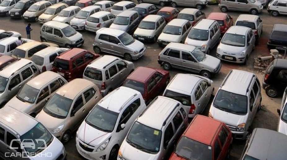 Auto sales move to recovery lane as cash ban impact wears off
