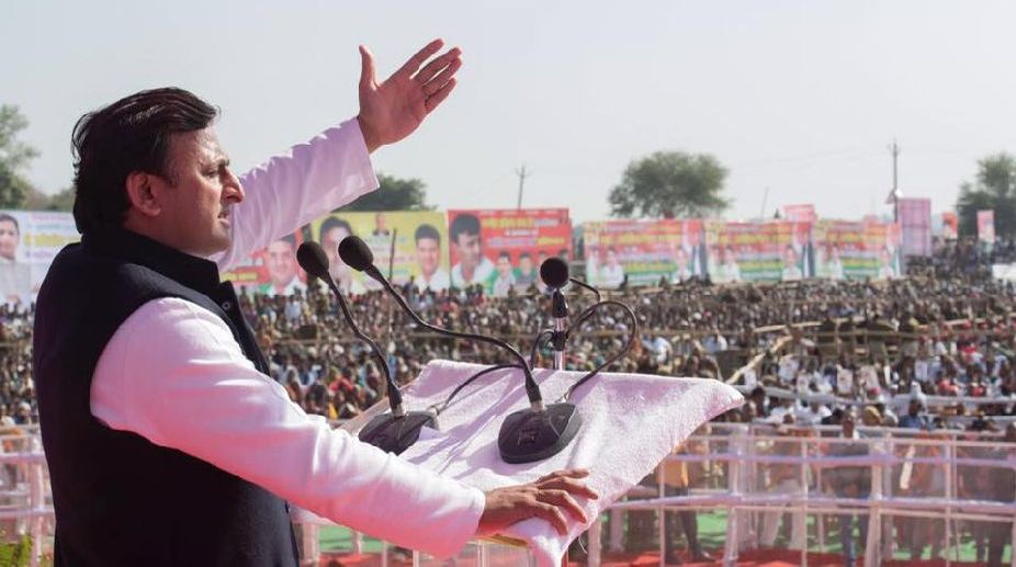 Akhilesh slams Mayawati, Modi