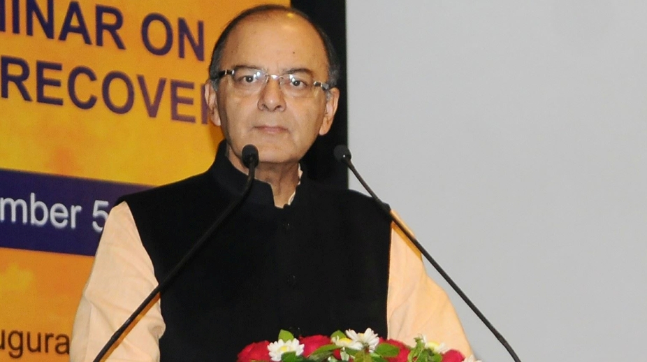 Jaitley urges Centre-states consensus on UBI