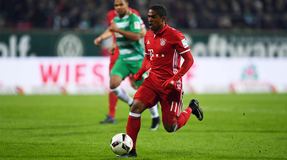 Got offers from China: Douglas Costa