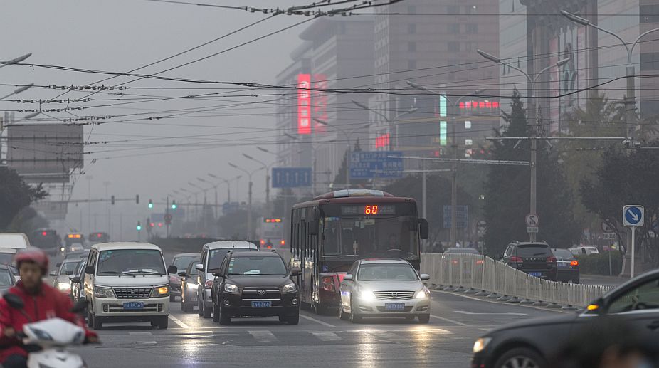 Beijing bans higher emission vehicles to control air pollution
