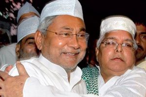 ‘Nitish, Lalu doing vote-bank politics on triple talaq’