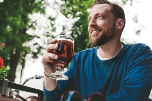 Heavy drinking may cause arterial stiffness in men