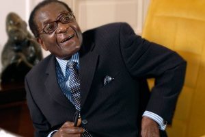 Zimbabwe ex-VP urges Mugabe to resign