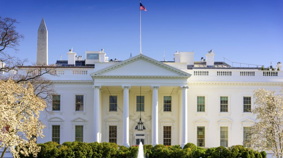 White House bans personal cellphone use in West Wing