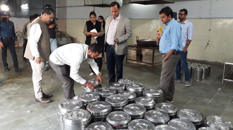 Delhi Health Minister inspects mid-day meal kitchens