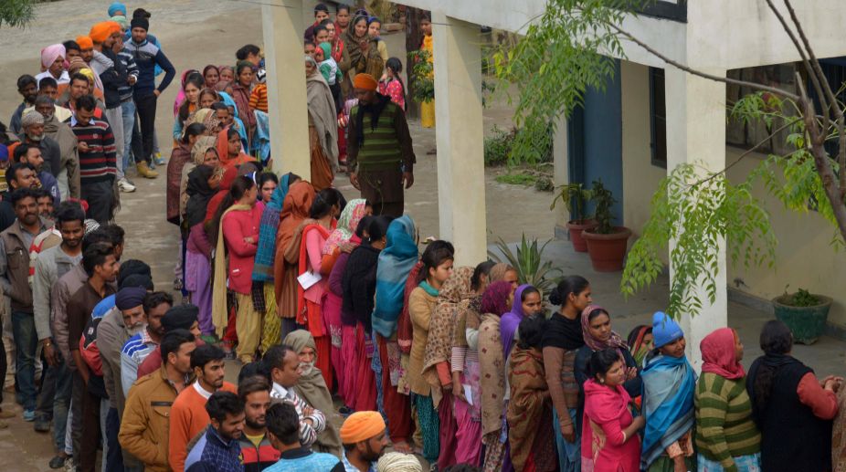 Phase 5th UP polls on Monday: Flag march in sensitive areas