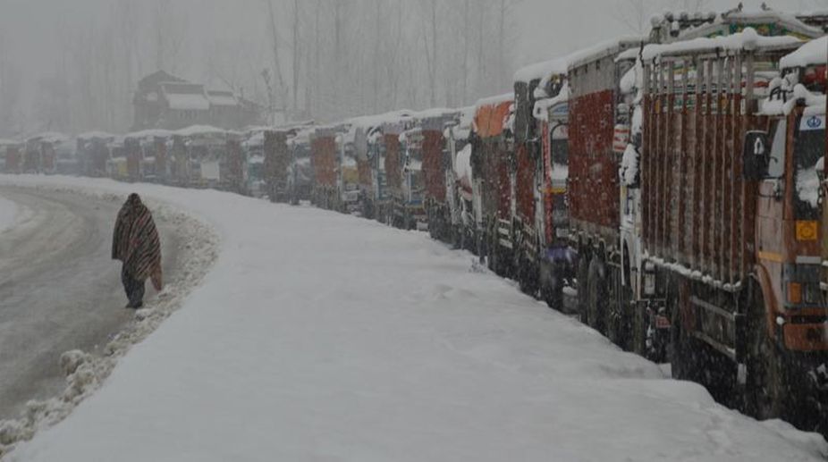 One-way traffic allowed on Jammu-Srinagar highway