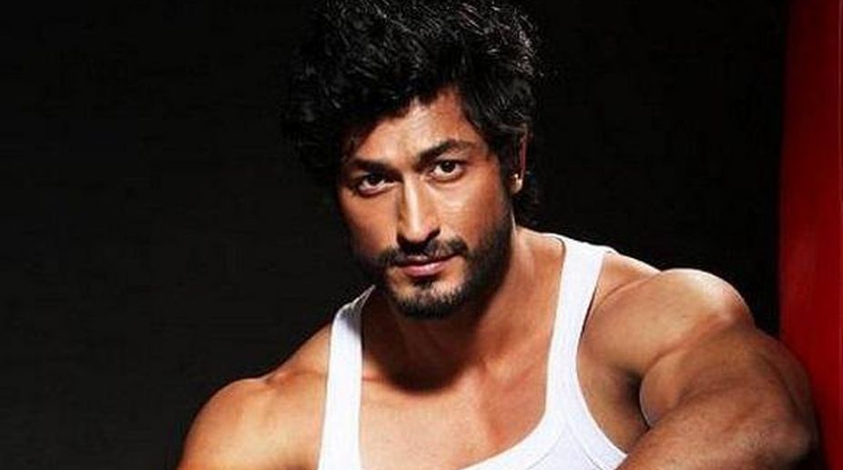 ‘Commando 2’: Gripping and promising!