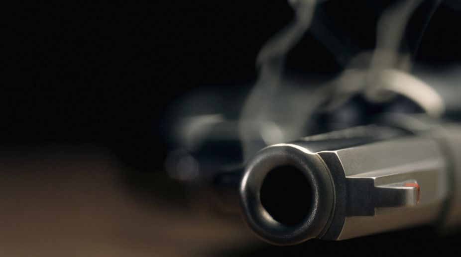 Shooting kills 3, injuries 2 in US