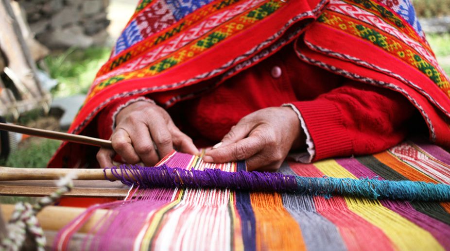 Smriti Irani announces awards for women weavers