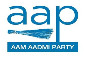AAP hits out at Bedi, Baijal