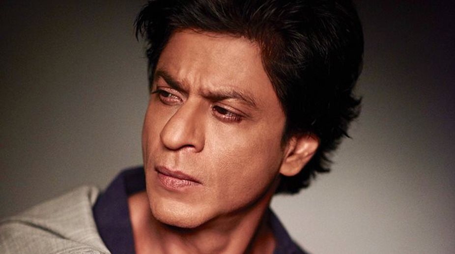 SRK ensures treatment for media person hit by his car