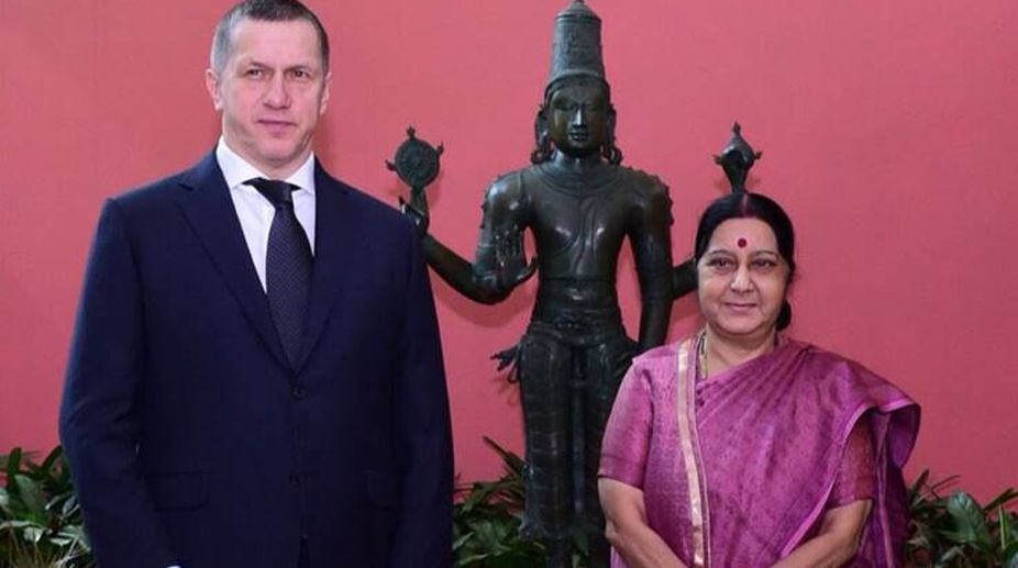 India, Russia discuss economic ties