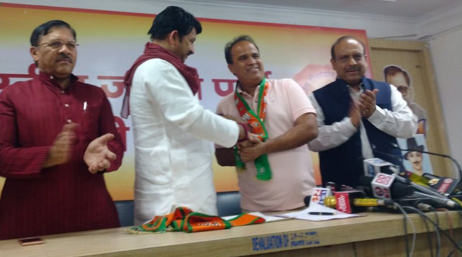 Delhi AAP MLA joins BJP ahead of civic polls