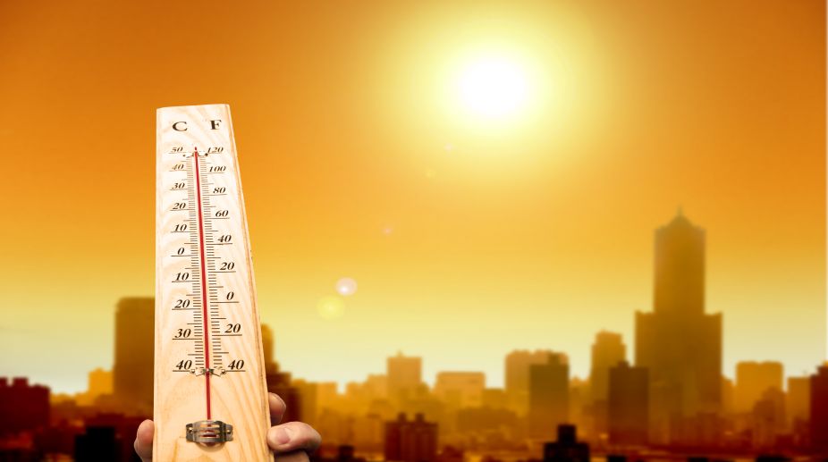 Delhi temperature soars to 41.2 degrees, heat wave to continue