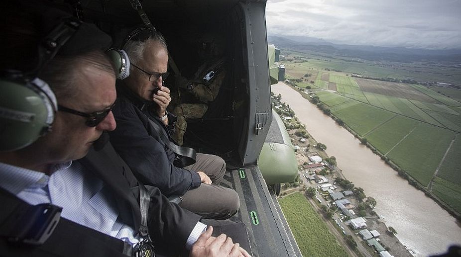Australian PM praises community response to cyclone Debbie
