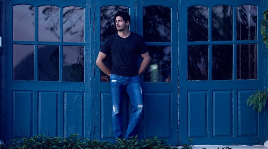 Sidharth Malhotra reveals: ‘Aiyaary’ is the name!
