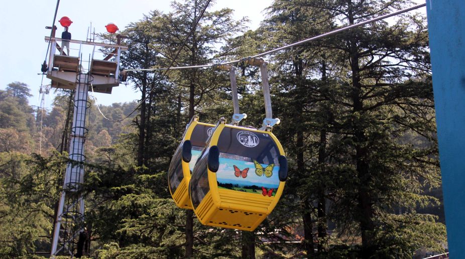 Jakhoo ropeway starts in Shimla