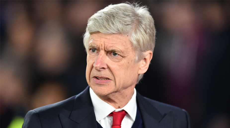 Calls for Wenger to resign grow louder after Palace loss