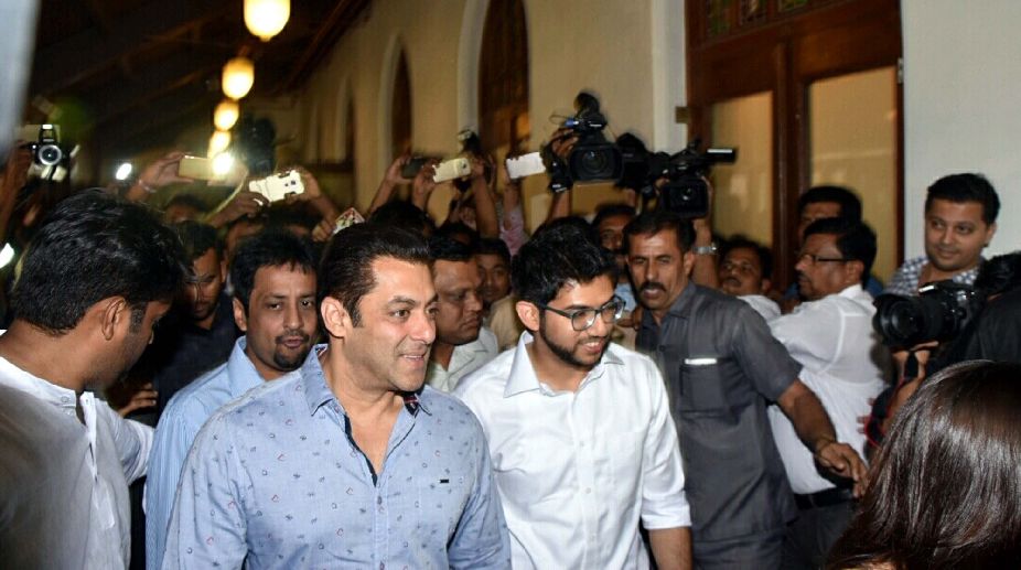 Today’s actresses need to learn on how to be friends: Salman