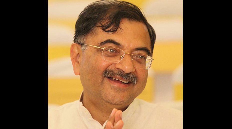 Congress protests Tarun Vijay’s remarks
